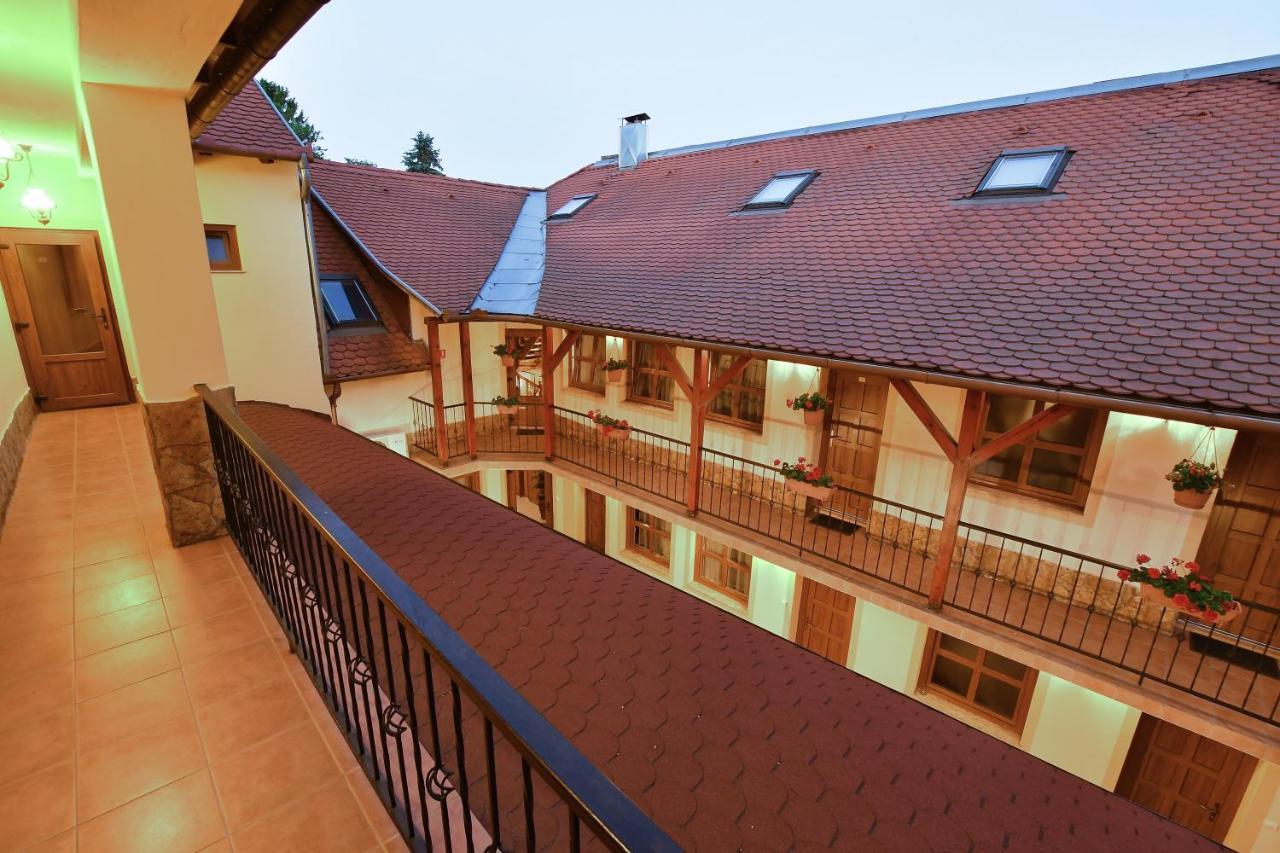 Szinbad Hotel Πετς Εξωτερικό φωτογραφία