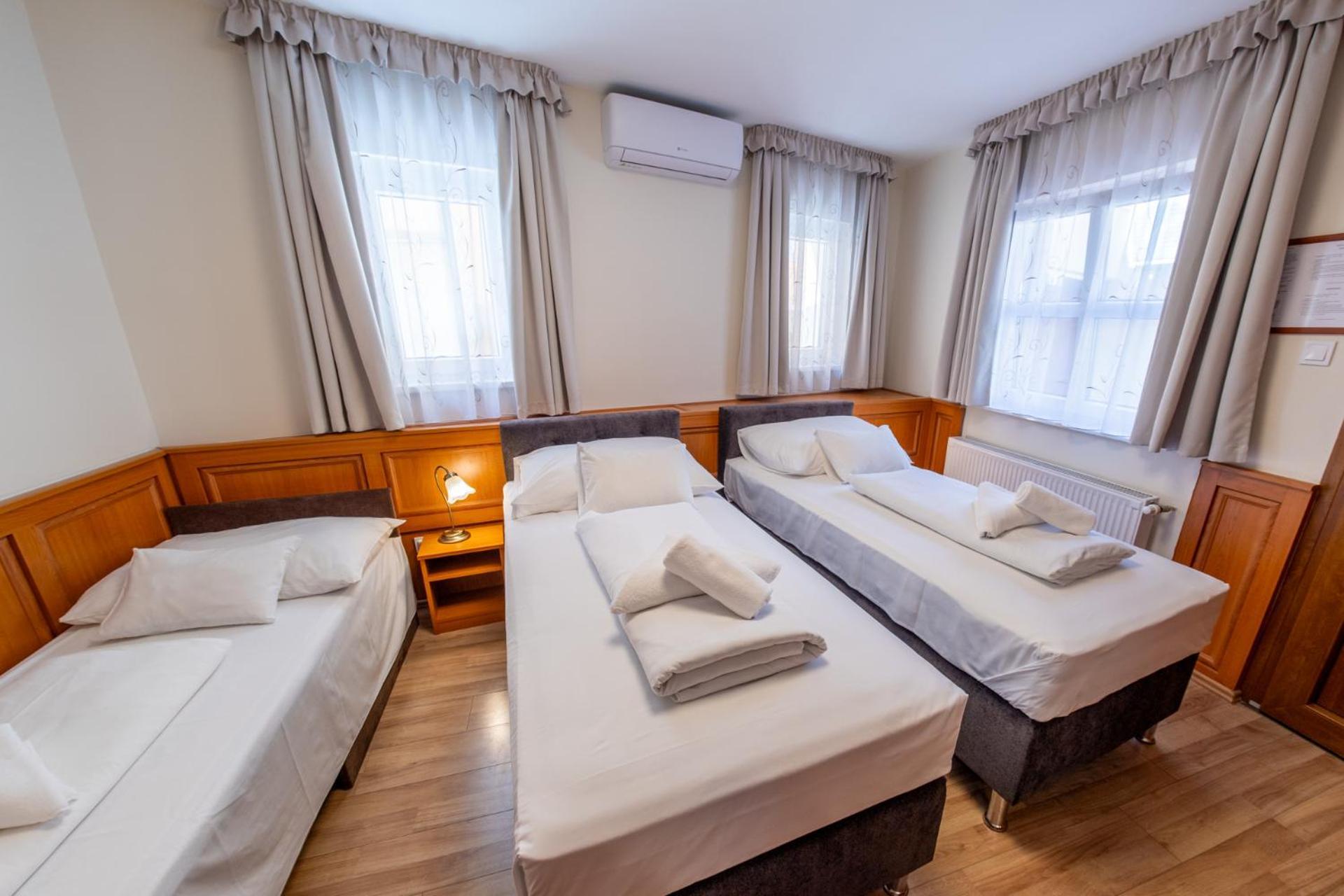 Szinbad Hotel Πετς Εξωτερικό φωτογραφία