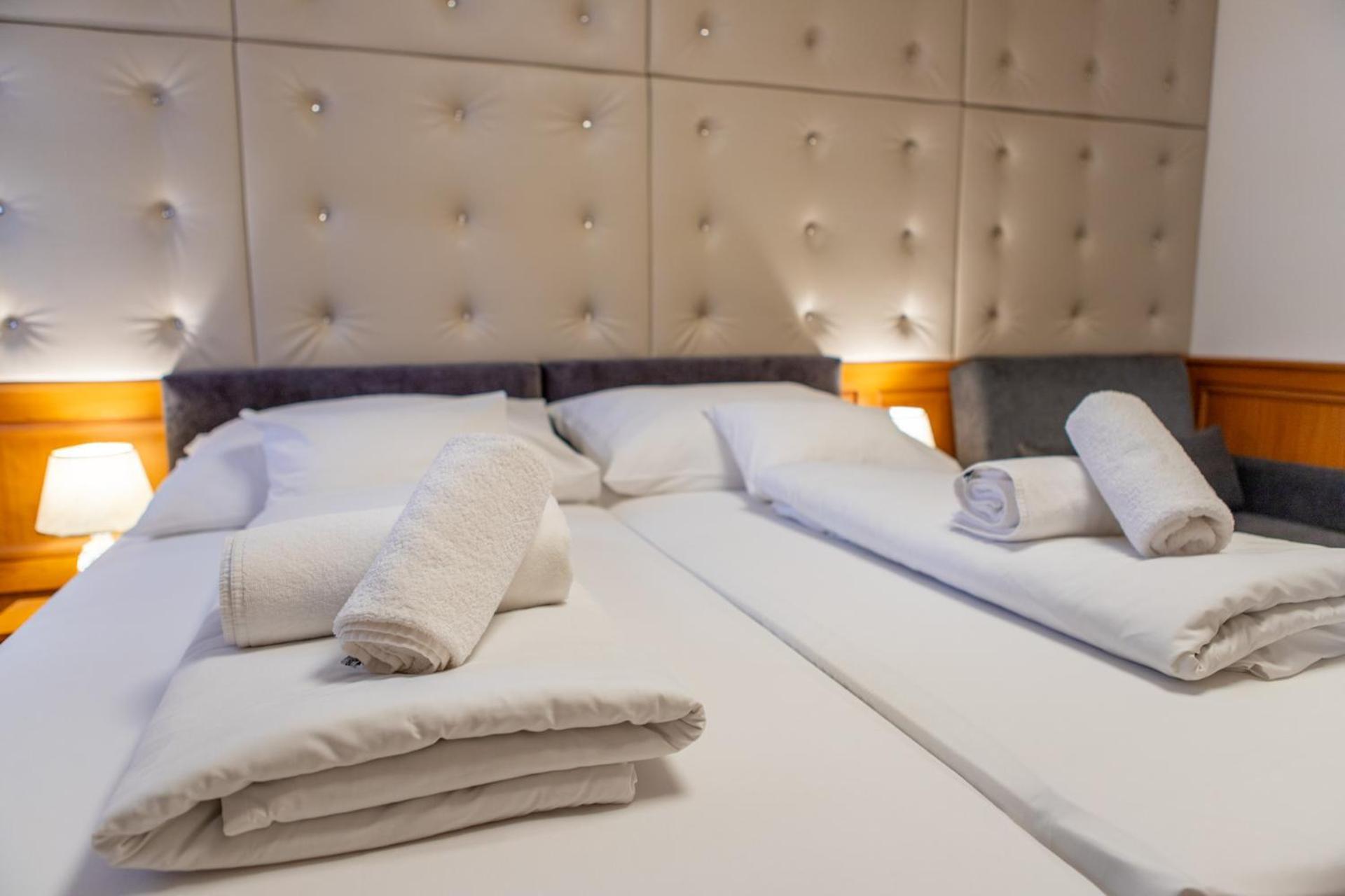 Szinbad Hotel Πετς Εξωτερικό φωτογραφία