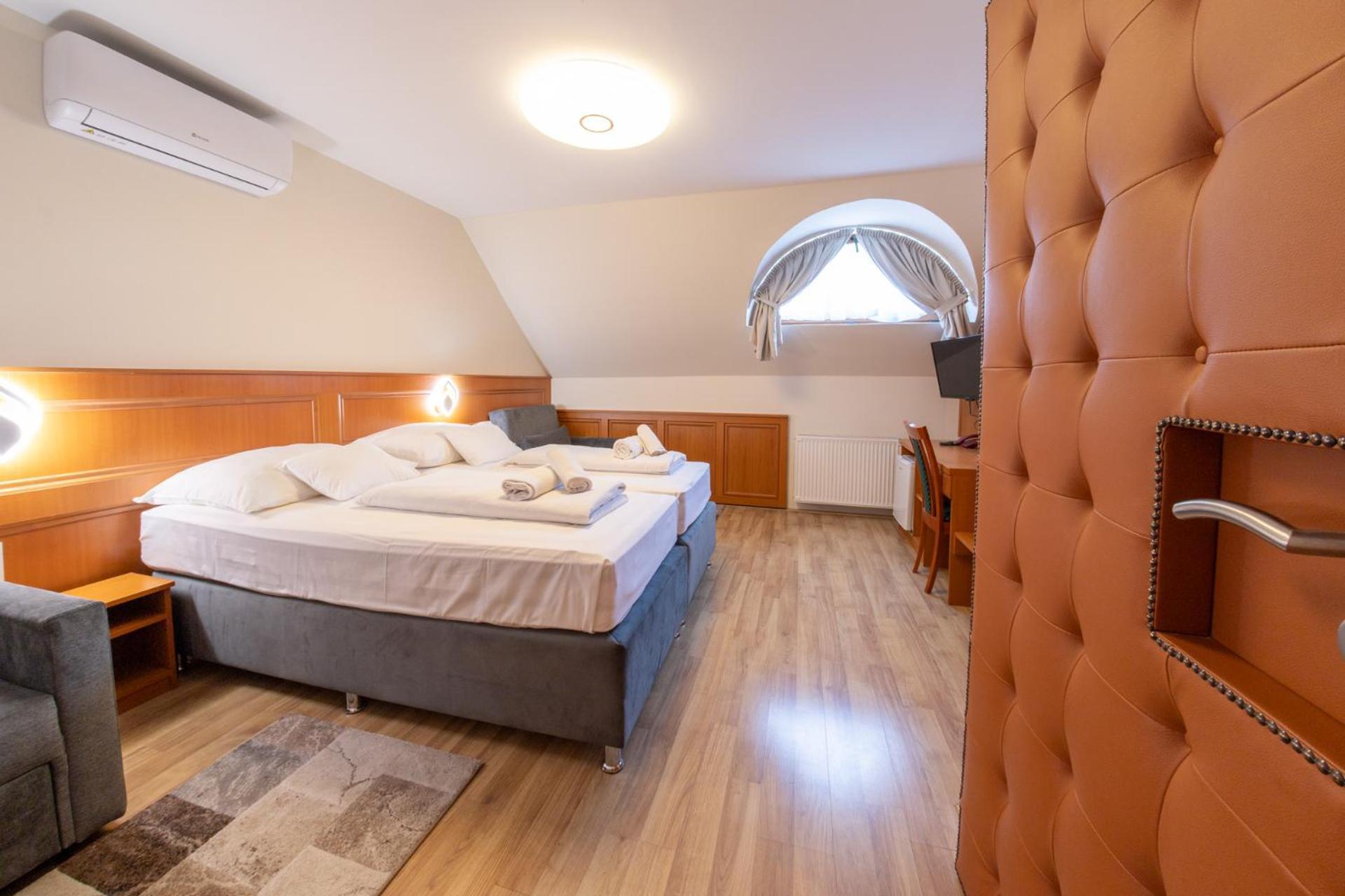 Szinbad Hotel Πετς Εξωτερικό φωτογραφία